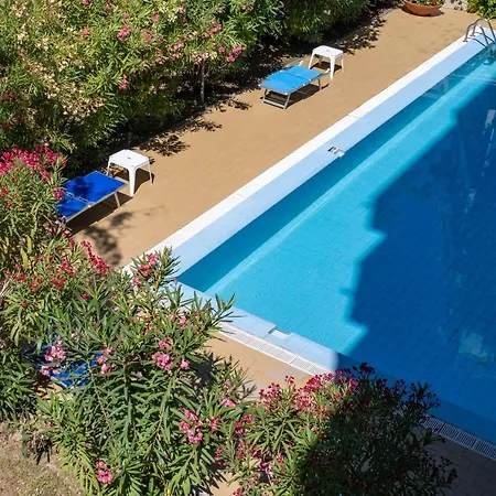 Con Piscina A Marina Centro Apartamento *